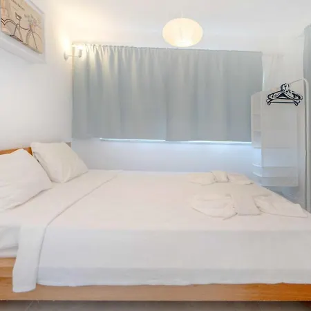 Sea View Flat With Terrace 3 Min To Beach فيلة