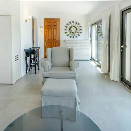 فيلة Sea View Flat With Terrace 3 Min To Beach