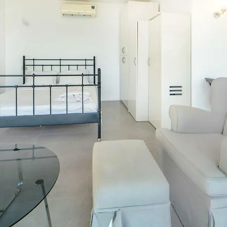 Sea View Flat With Terrace 3 Min To Beach * غوموشْلوك