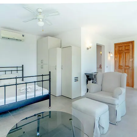 Sea View Flat With Terrace 3 Min To Beach וילה *