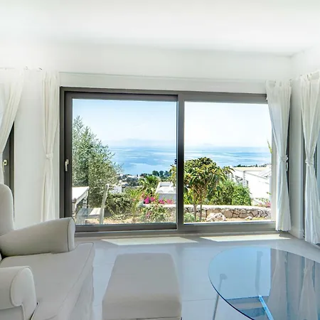 Sea View Flat With Terrace 3 Min To Beach וילה